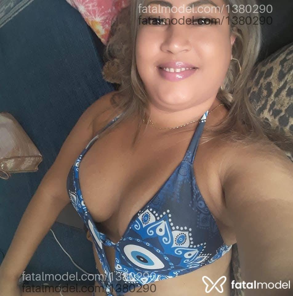 Acompanhante mulher loira (o) de olhos castanhos em Lavras - Eloa Salles