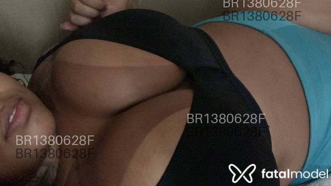 Acompanhante mulher morena (o) de olhos castanhos em Rio de Janeiro - Mirella