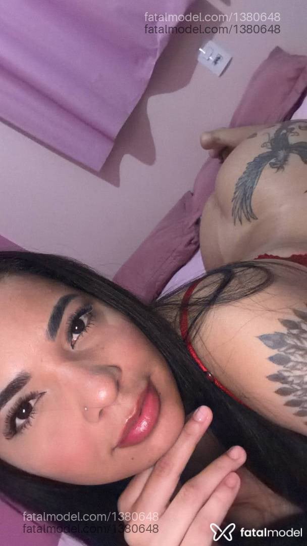 Acompanhante mulher morena (o) de olhos castanhos - Sthefany