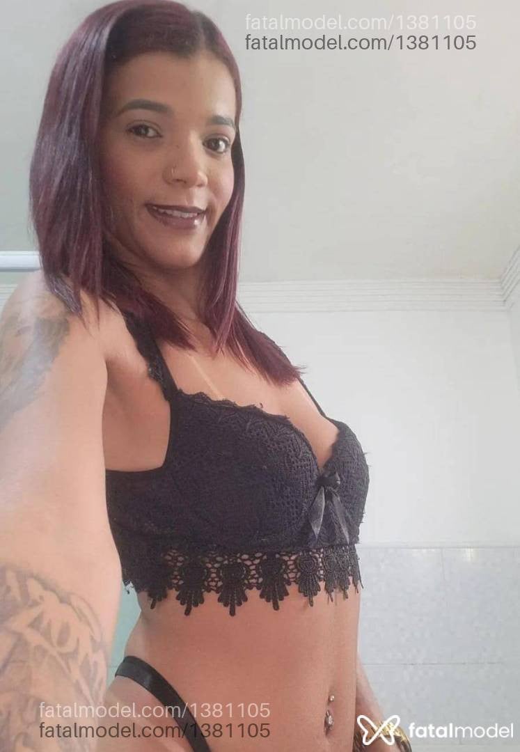 Acompanhante mulher morena (o) de olhos castanhos - Rannaa