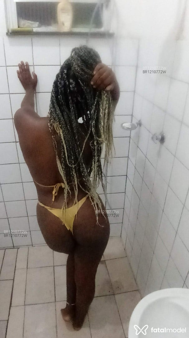 Acompanhante mulher com cabelo castanho de olhos castanhos em Barra do Piraí Acompanhante mulher com cabelo castanho de olhos castanhos em Barra do Piraí - Iara Nunes
