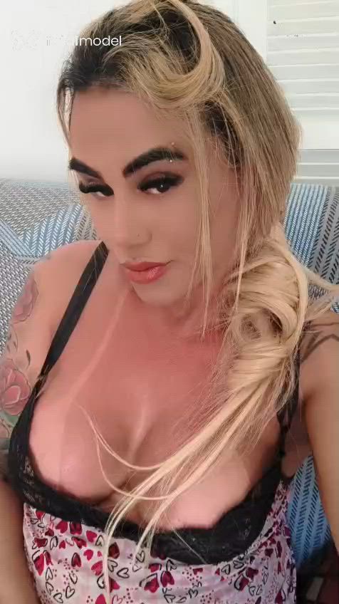 Acompanhante mulher trans loira (o) de olhos castanhos em Rio Claro - Mineirabronzeada