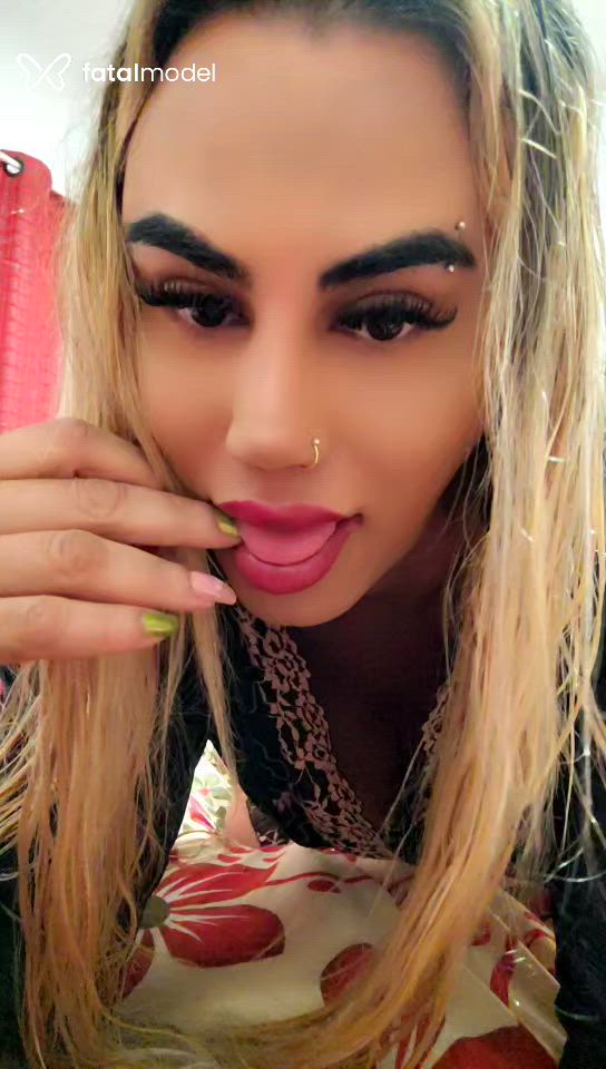 Acompanhante mulher trans loira (o) de olhos castanhos em Rio Claro - Mineirabronzeada