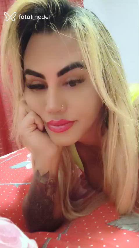 Acompanhante mulher trans loira (o) de olhos castanhos - Mineirabronzeada Acompanhante mulher trans loira (o) de olhos castanhos - Mineirabronzeada