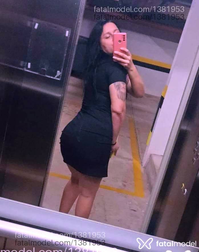 Acompanhante mulher com cabelo castanho de olhos castanhos em Maringá - Melissa Fontes
