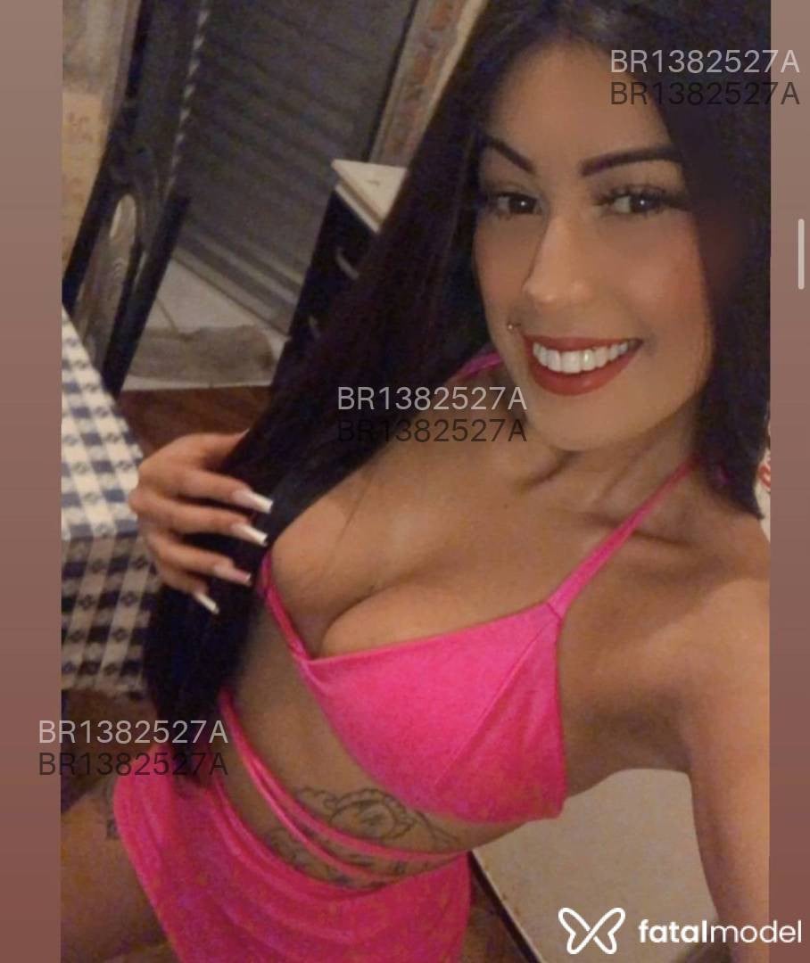 Acompanhante mulher com cabelo castanho de olhos castanhos em Anápolis - Samile