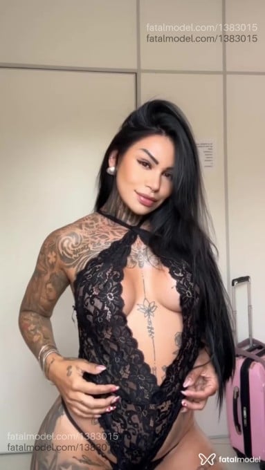 Acompanhante mulher morena (o) de olhos castanhos em Criciúma Acompanhante mulher morena (o) de olhos castanhos em Criciúma - Talita Ferraz