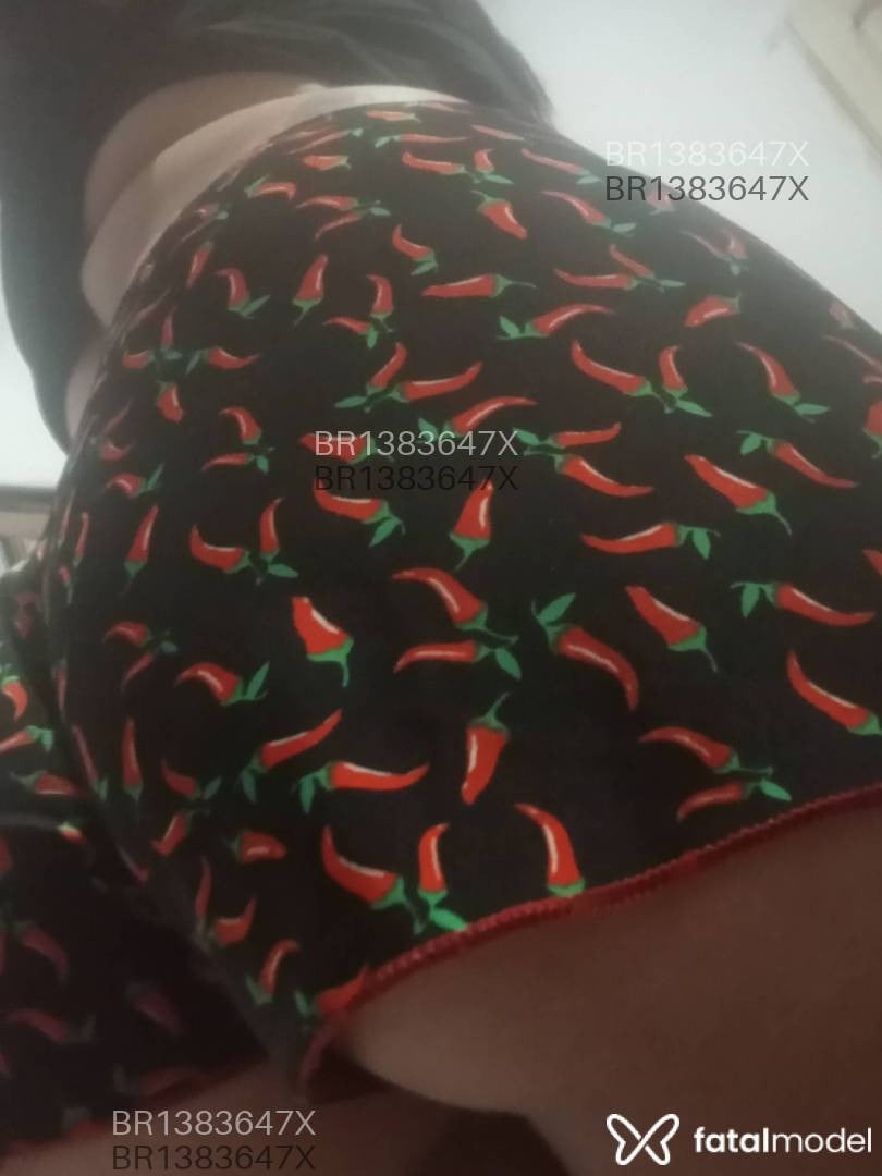 Acompanhante mulher com cabelo castanho de olhos castanhos em Ourinhos Acompanhante mulher com cabelo castanho de olhos castanhos em Ourinhos - Lumma