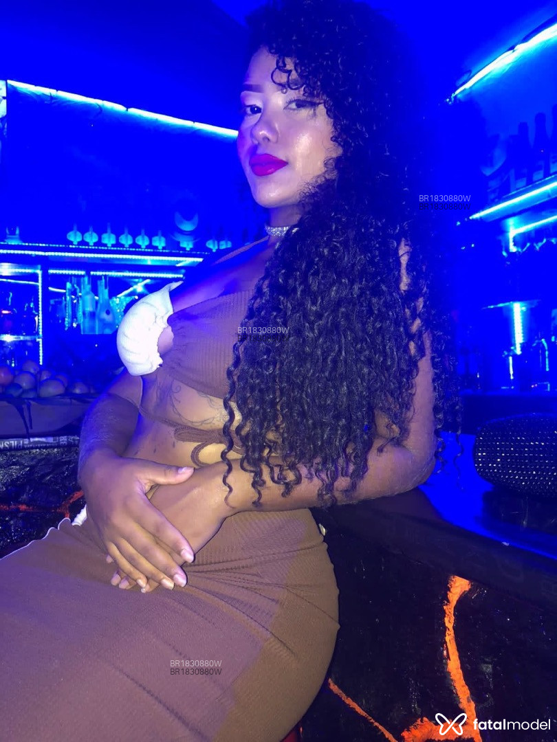 Acompanhante mulher morena (o) de olhos pretos em São Paulo Acompanhante mulher morena (o) de olhos pretos em São Paulo - Alyta Prethusca