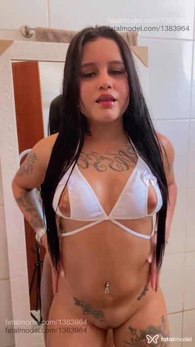 Acompanhante mulher morena (o) de olhos castanhos em Tubarão - Bandigata