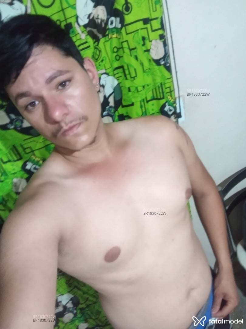 Acompanhante homem com cabelo castanho de olhos castanhos em Atibaia - Apolo