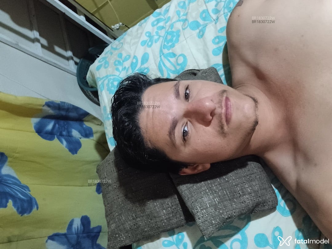 Acompanhante homem com cabelo castanho de olhos castanhos em Atibaia - Apolo