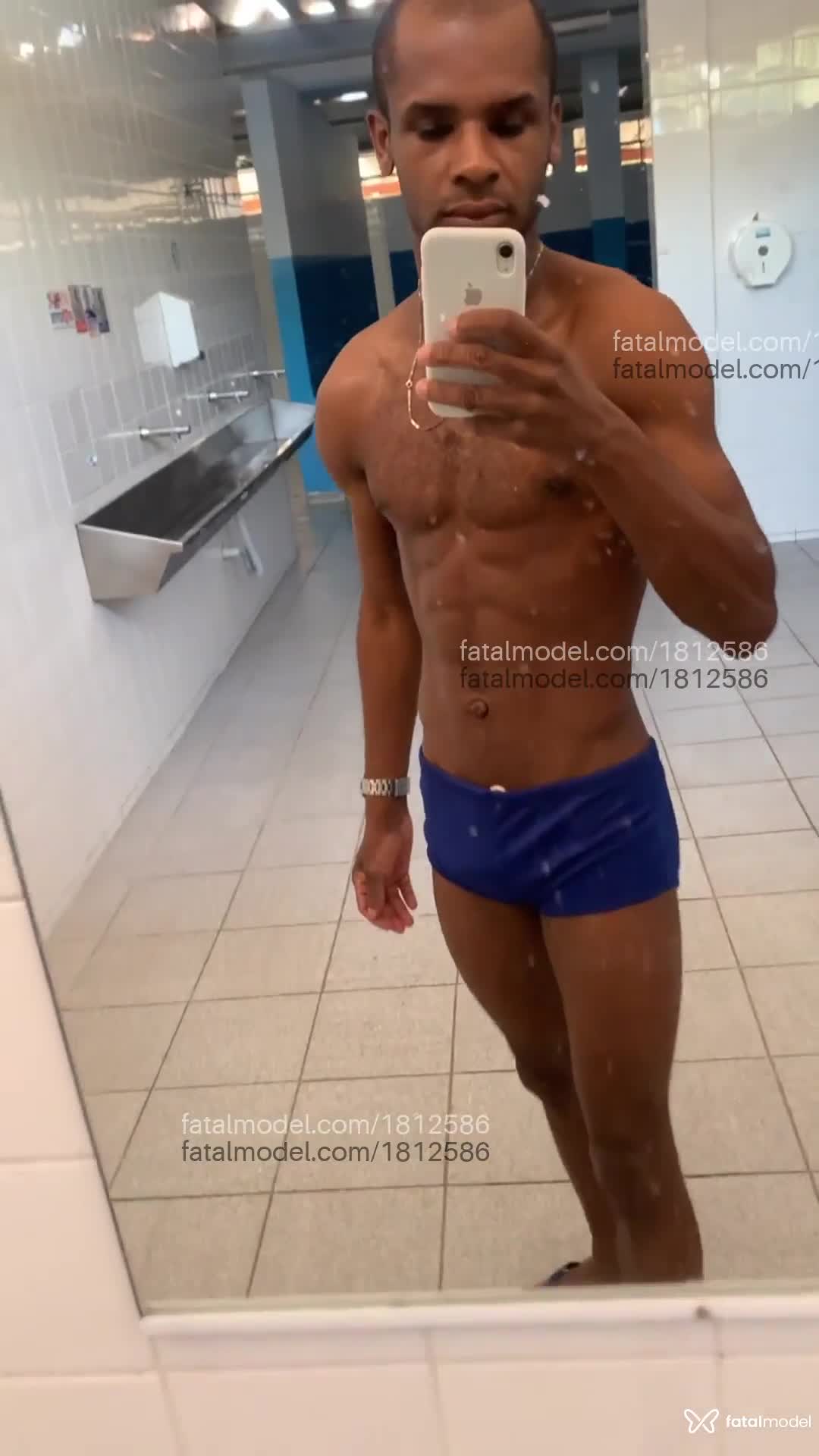 Acompanhante homem morena (o) de olhos castanhos em São Paulo - Vhn