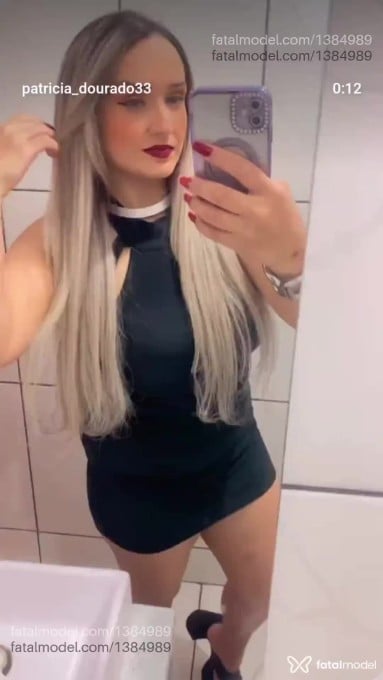 Acompanhante mulher loira (o) de olhos verdes em Araras - Sarah