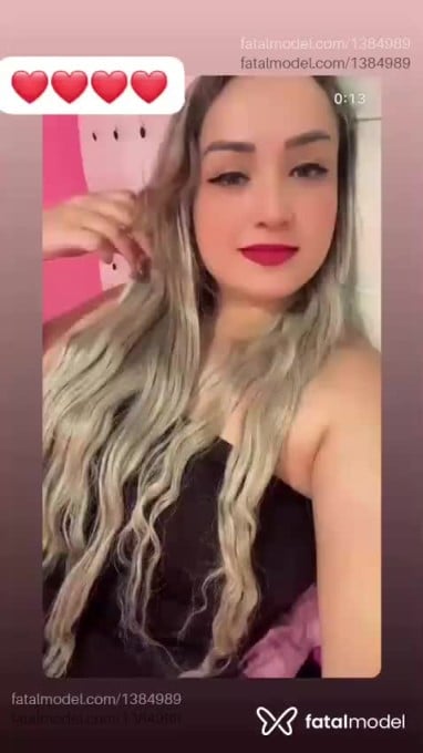 Acompanhante mulher loira (o) de olhos verdes em Araras - Sarah