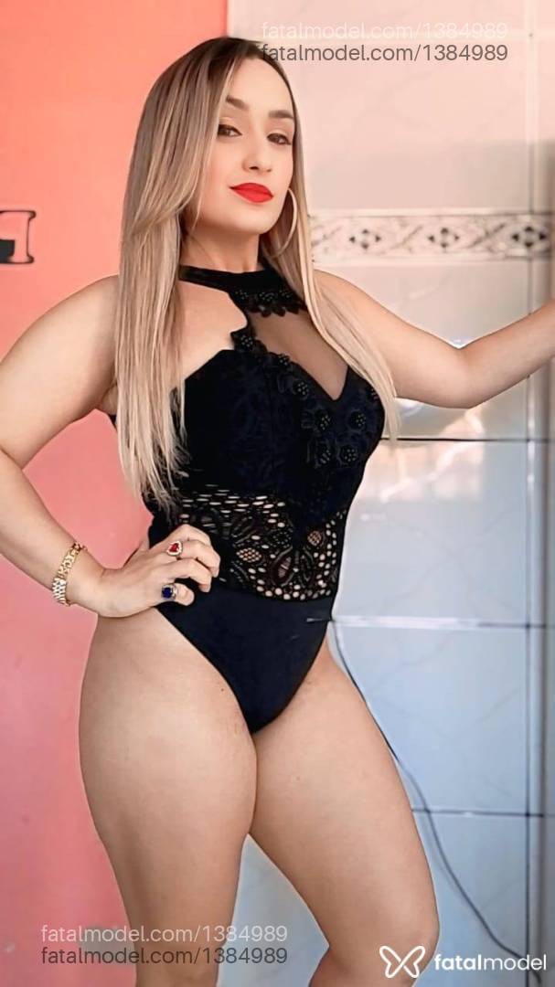 Acompanhante mulher loira (o) de olhos verdes - Sarah