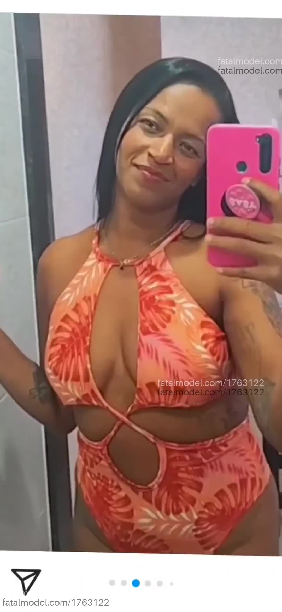 Acompanhante mulher morena (o) de olhos pretos em Ibatiba Acompanhante mulher morena (o) de olhos pretos em Ibatiba - Mel ribeiro
