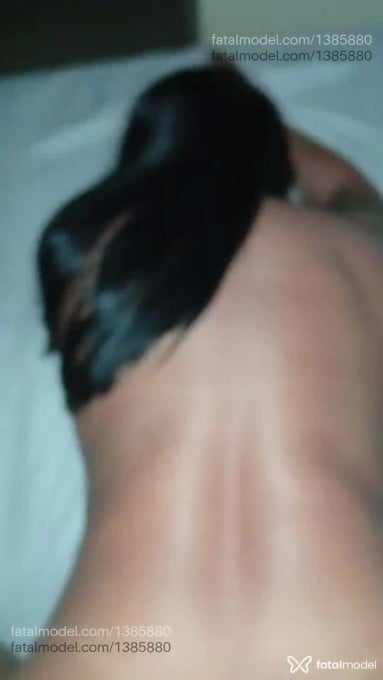 Acompanhante mulher morena (o) de olhos castanhos em Luís Eduardo Magalhães - chamevideope