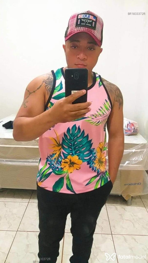 Acompanhante homem com cabelo castanho de olhos castanhos em Iturama Acompanhante homem com cabelo castanho de olhos castanhos em Iturama - Jaelson