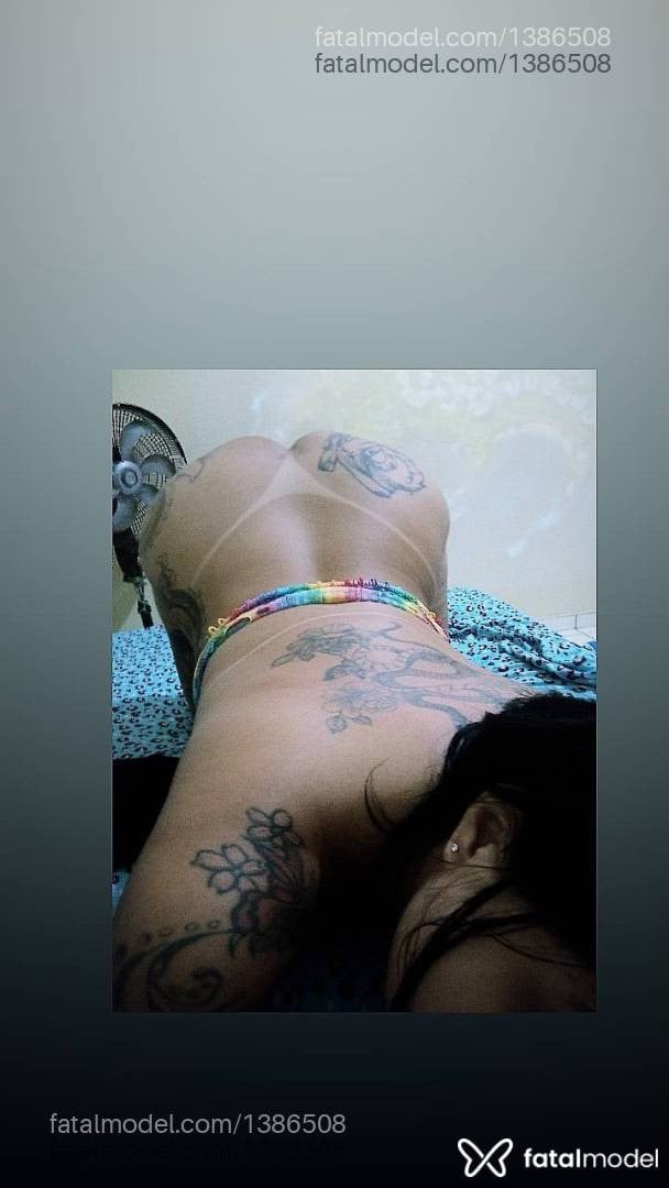 Acompanhante mulher morena (o) de olhos mel - Rafaela