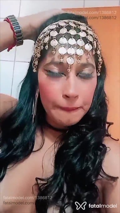 Acompanhante mulher morena (o) de olhos mel em Dois Vizinhos Acompanhante mulher morena (o) de olhos mel em Dois Vizinhos - Alyne Nakamura