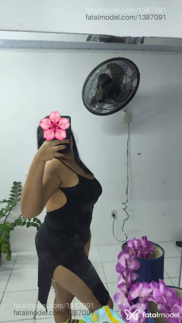 Acompanhante mulher com cabelo castanho de olhos verdes - Tatyana Bitencourt Acompanhante mulher com cabelo castanho de olhos verdes - Tatyana Bitencourt