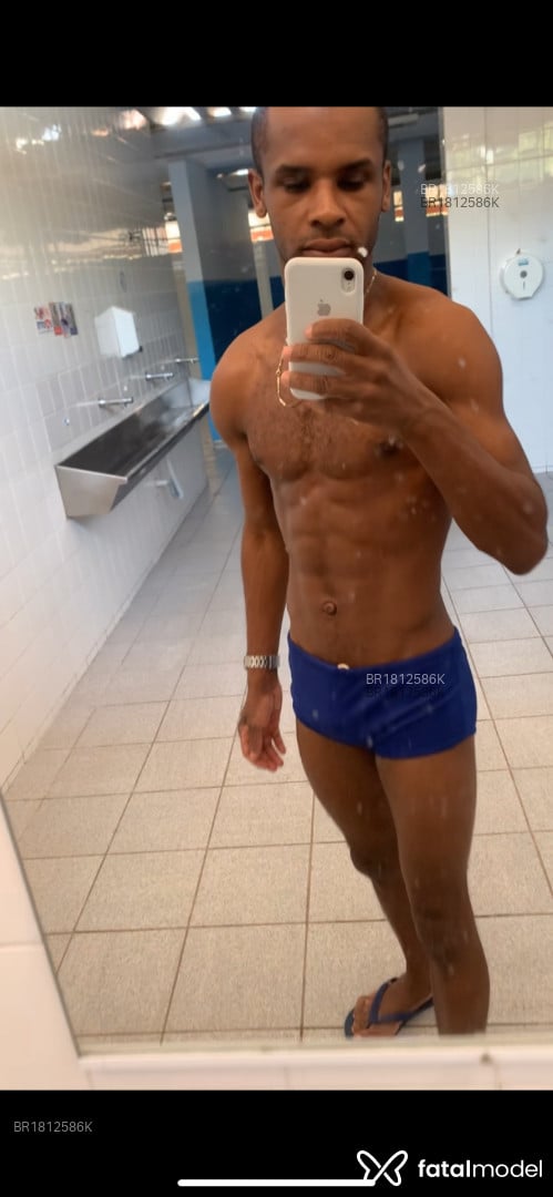 Acompanhante homem morena (o) de olhos castanhos em São Paulo - Vhn