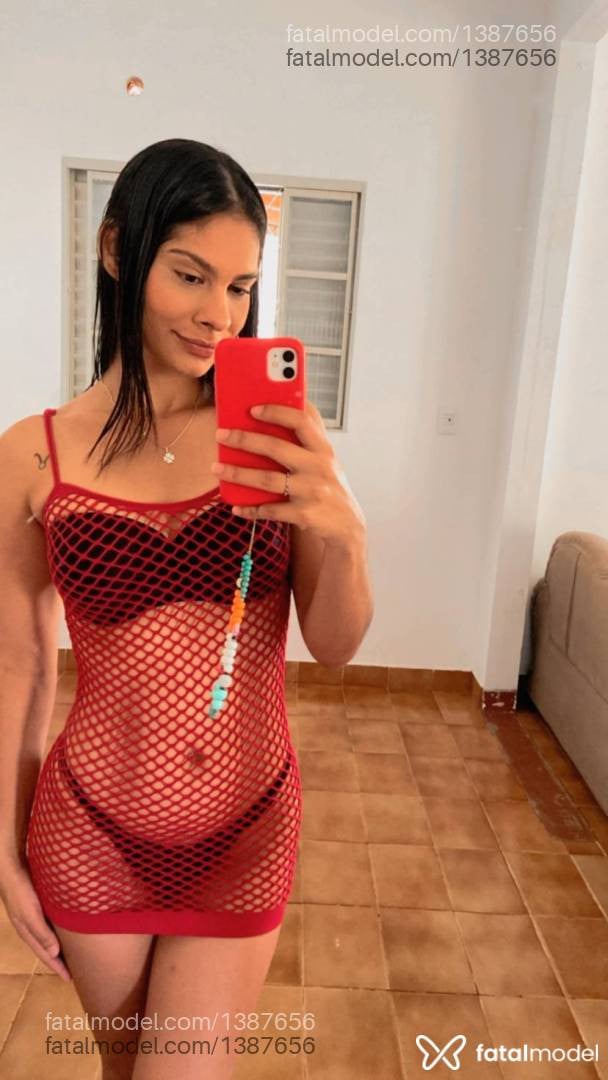 Acompanhante mulher com cabelo castanho de olhos castanhos - Vitória Acompanhante mulher com cabelo castanho de olhos castanhos - Vitória