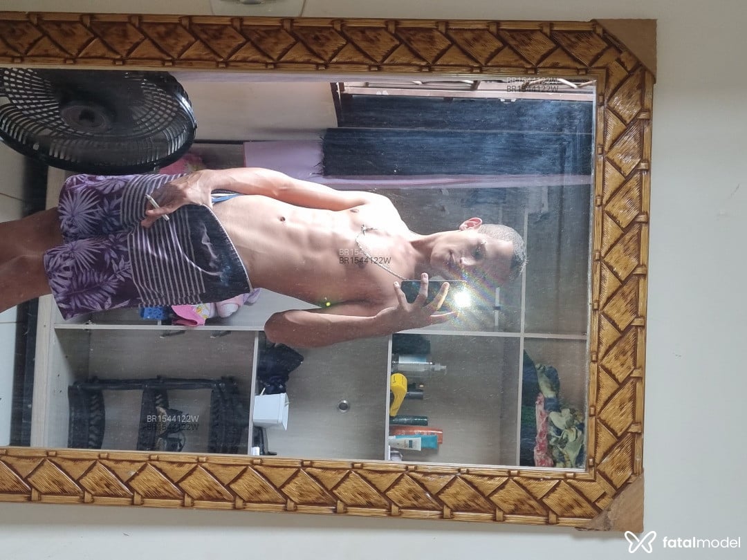 Acompanhante homem com cabelo colorido de olhos castanhos em Pinhais Acompanhante homem com cabelo colorido de olhos castanhos em Pinhais - Billyeboob
