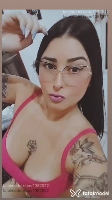 Acompanhante mulher morena (o) de olhos mel em Lavras Acompanhante mulher morena (o) de olhos mel em Lavras - Andressa