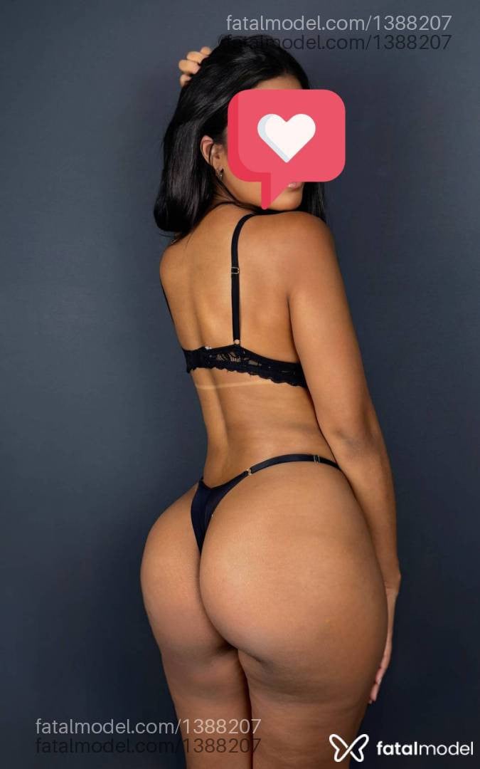 Acompanhante mulher morena (o) de olhos castanhos em Toledo Acompanhante mulher morena (o) de olhos castanhos em Toledo - Monique Lins