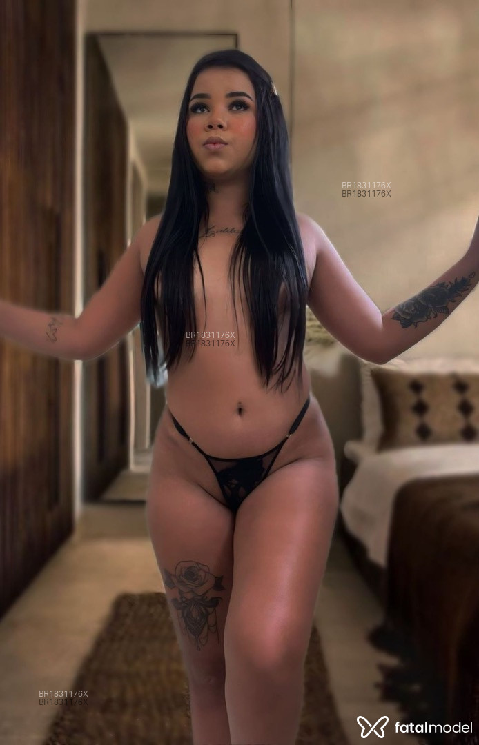Acompanhante mulher morena (o) de olhos pretos em Guarujá - Mirela