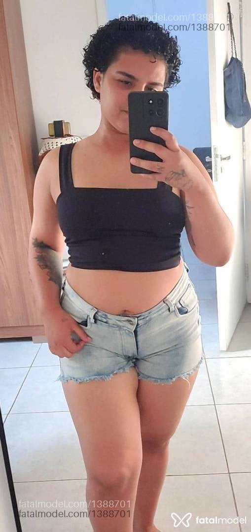 Acompanhante mulher morena (o) de olhos castanhos - ana Julia