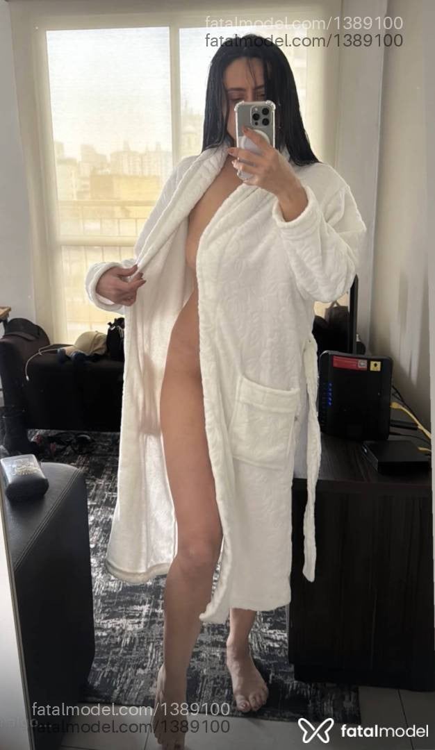 Acompanhante mulher com cabelo castanho de olhos castanhos - Isabella Monteiro