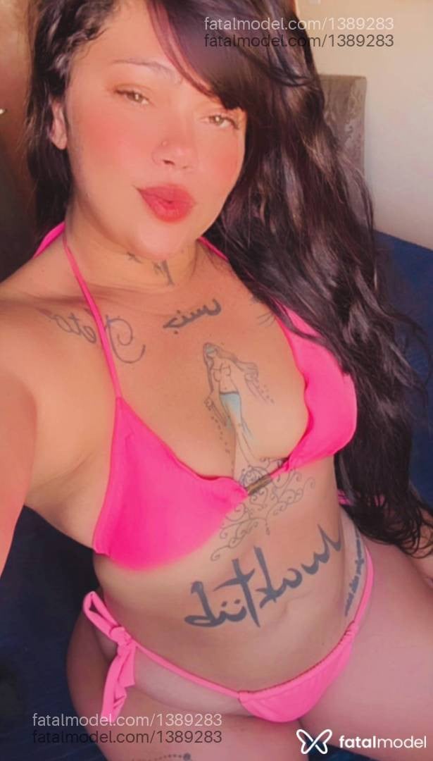 Acompanhante mulher morena (o) de olhos mel - Victoriah