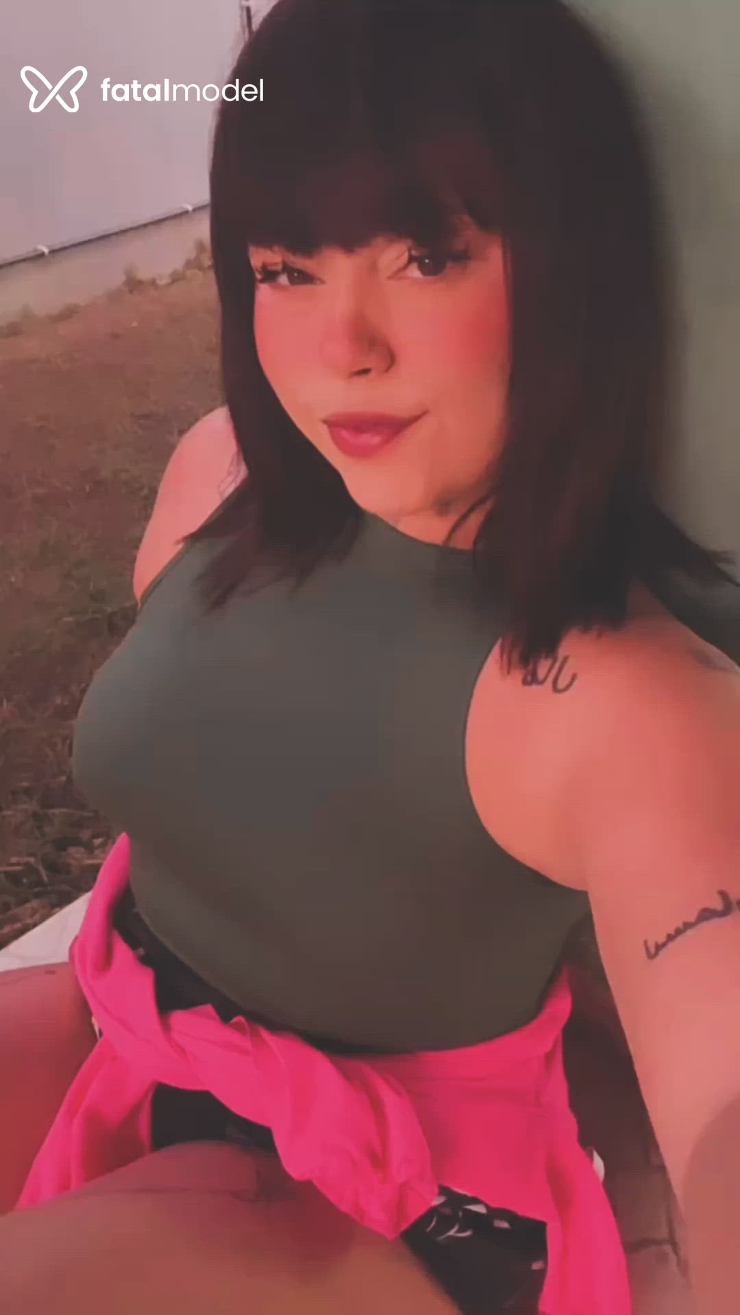 Acompanhante mulher morena (o) de olhos mel em Camaçari Acompanhante mulher morena (o) de olhos mel em Camaçari - Victoriah