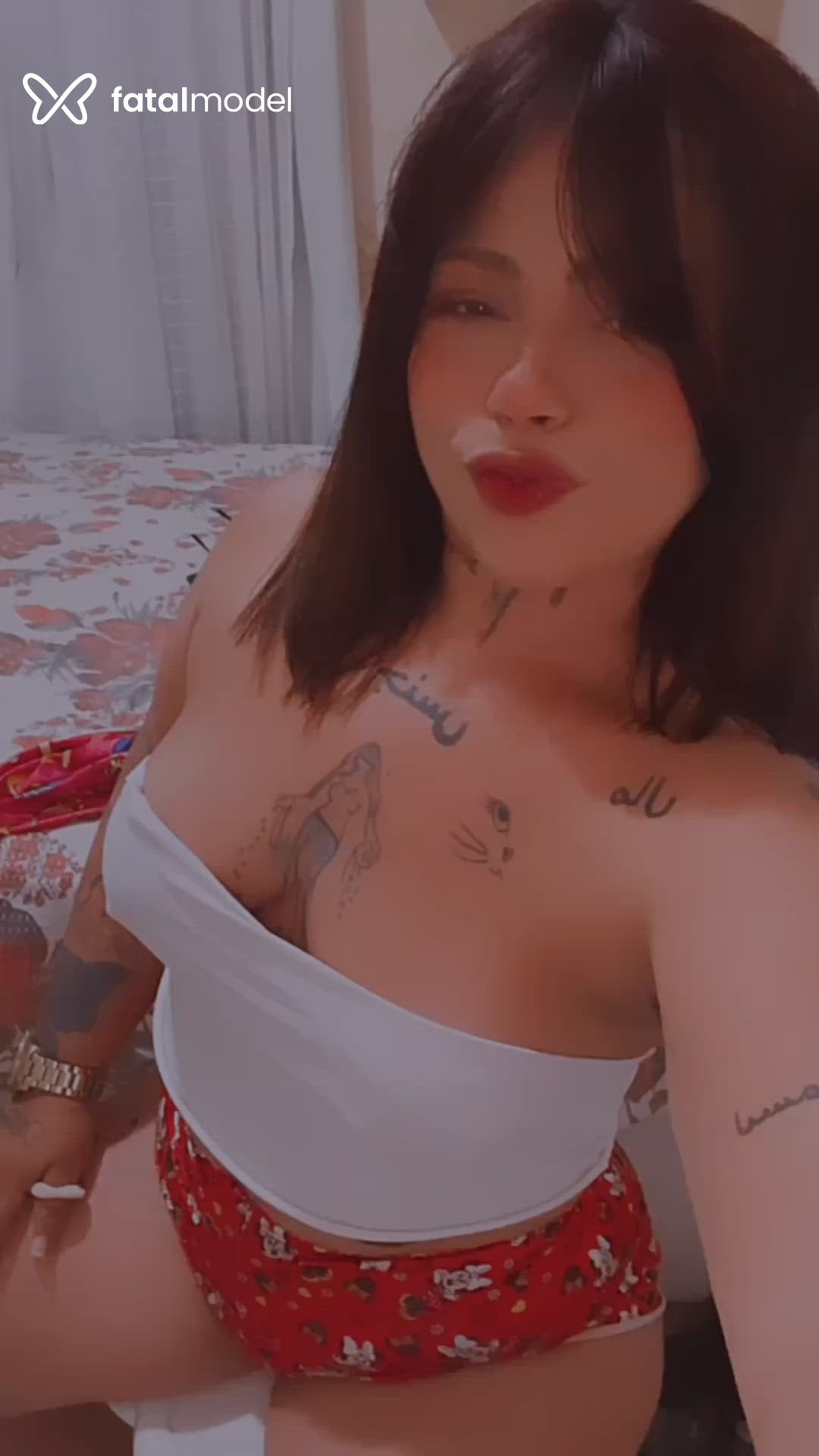 Acompanhante mulher morena (o) de olhos mel em Camaçari Acompanhante mulher morena (o) de olhos mel em Camaçari - Victoriah