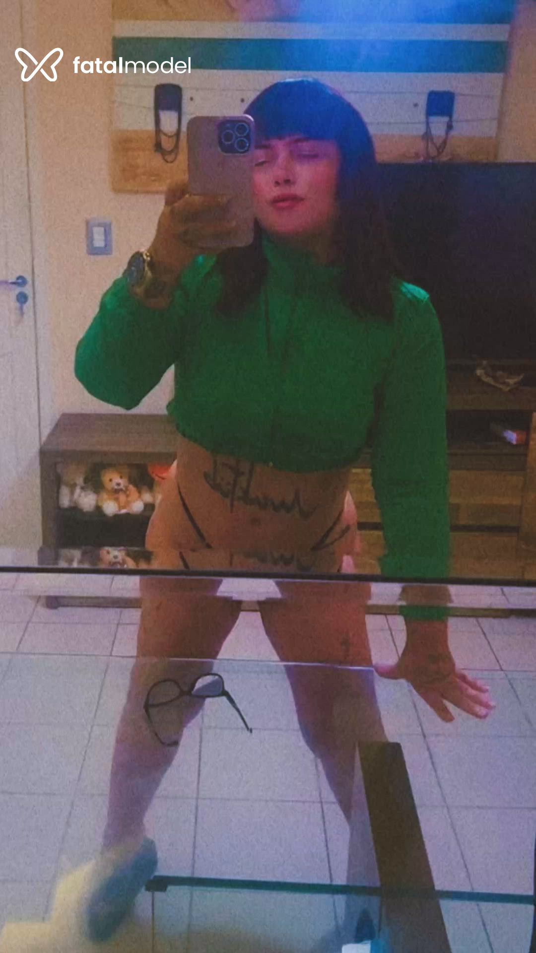 Acompanhante mulher morena (o) de olhos mel - Tifanny Acompanhante mulher morena (o) de olhos mel - Tifanny