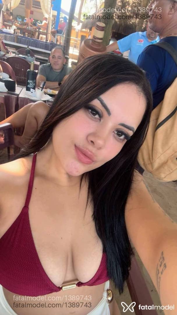 Acompanhante mulher morena (o) de olhos pretos - Eduarda Goncalves