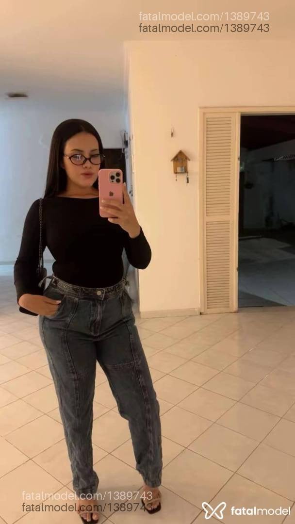 Acompanhante mulher morena (o) de olhos pretos - Eduarda Goncalves