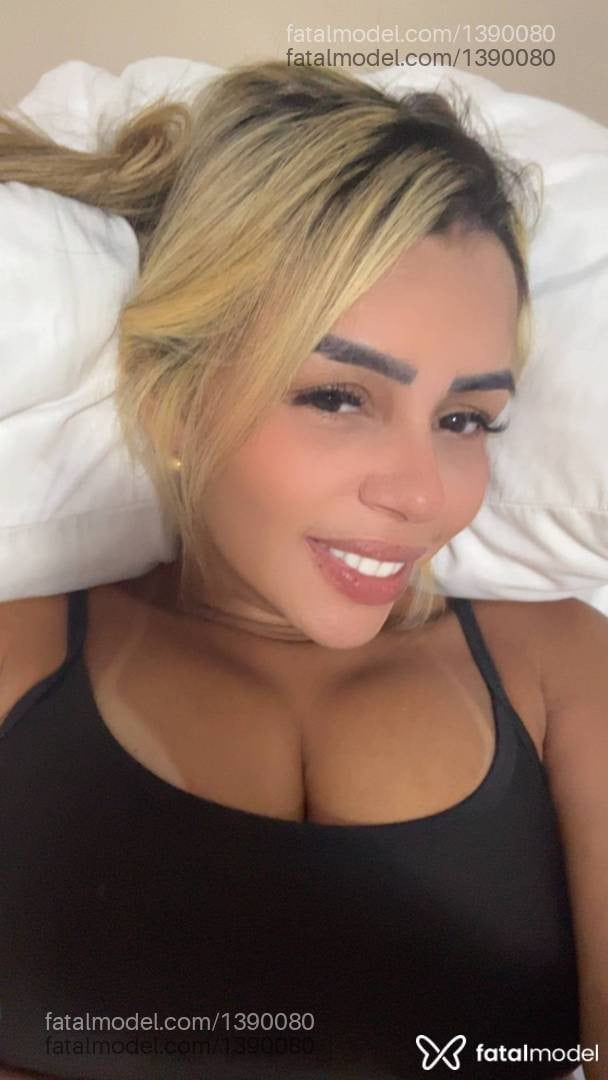 Acompanhante mulher loira (o) de olhos castanhos em Capim Grosso Acompanhante mulher loira (o) de olhos castanhos em Capim Grosso - Sabrina Mota