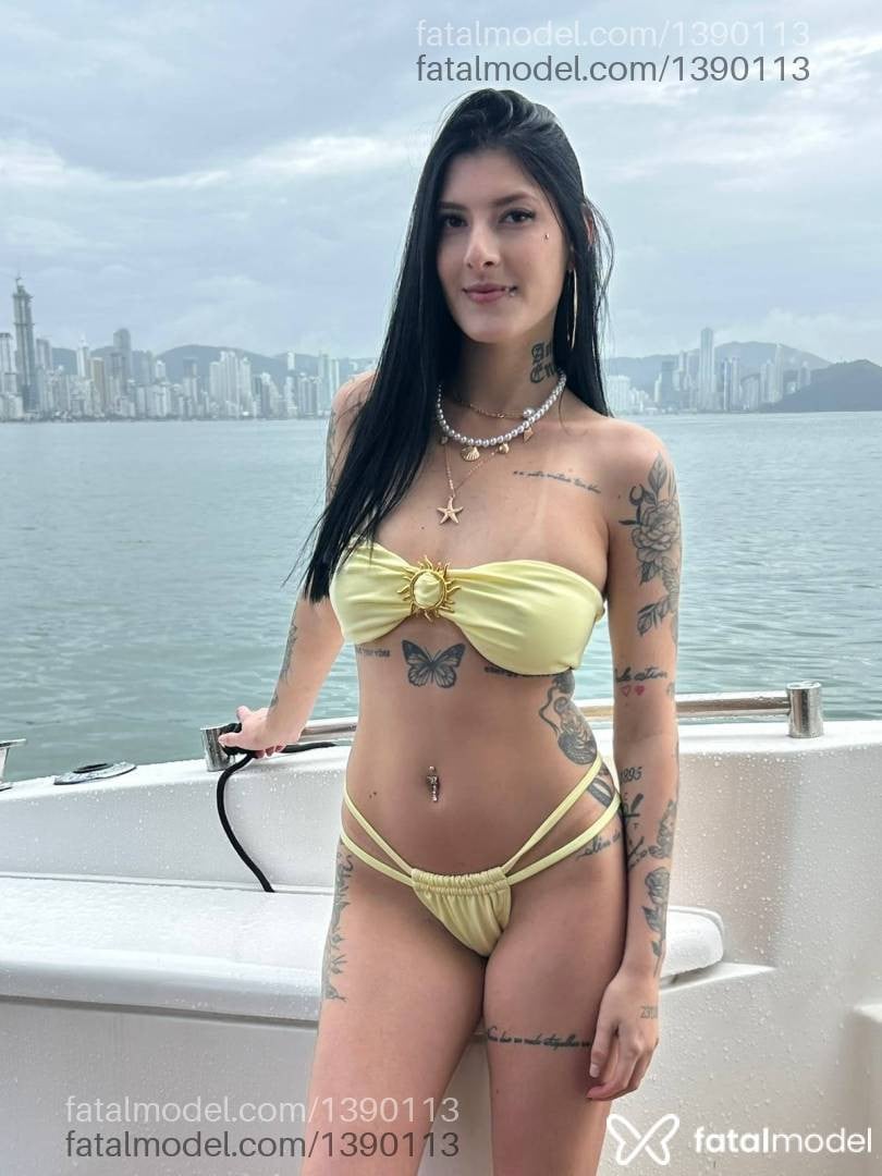 Acompanhante mulher morena (o) de olhos mel - Mellissa Duarte