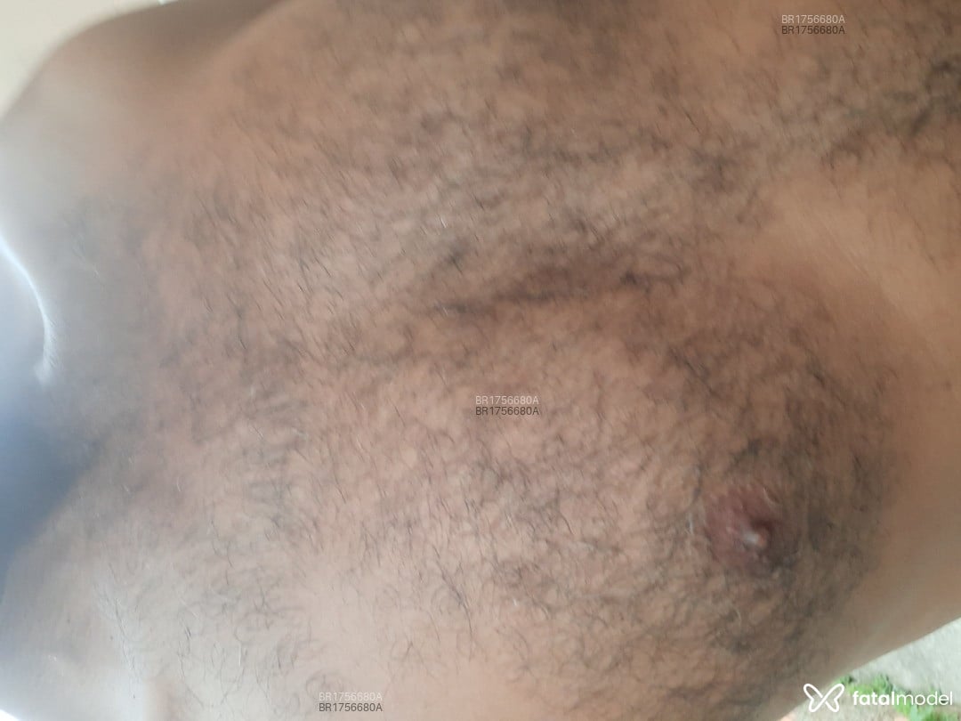 Acompanhante homem morena (o) de olhos castanhos em Passos Acompanhante homem morena (o) de olhos castanhos em Passos - Carlos
