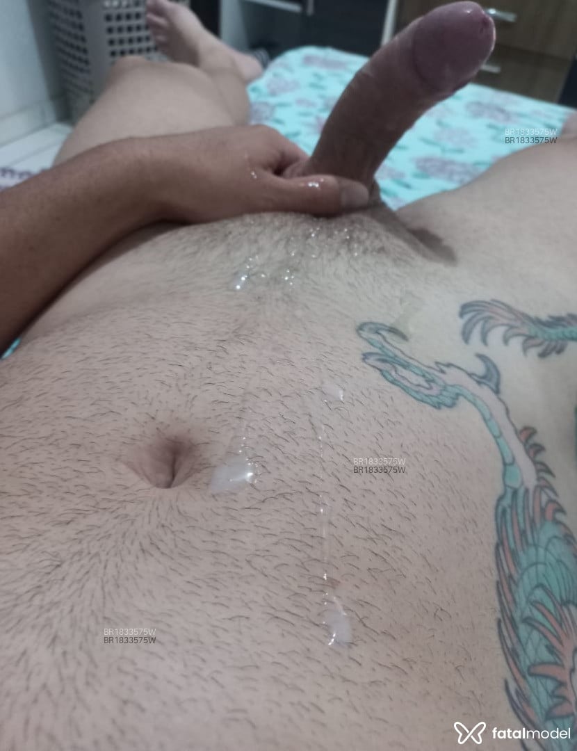 Acompanhante homem com cabelo castanho de olhos verdes em Uberlândia - Diego