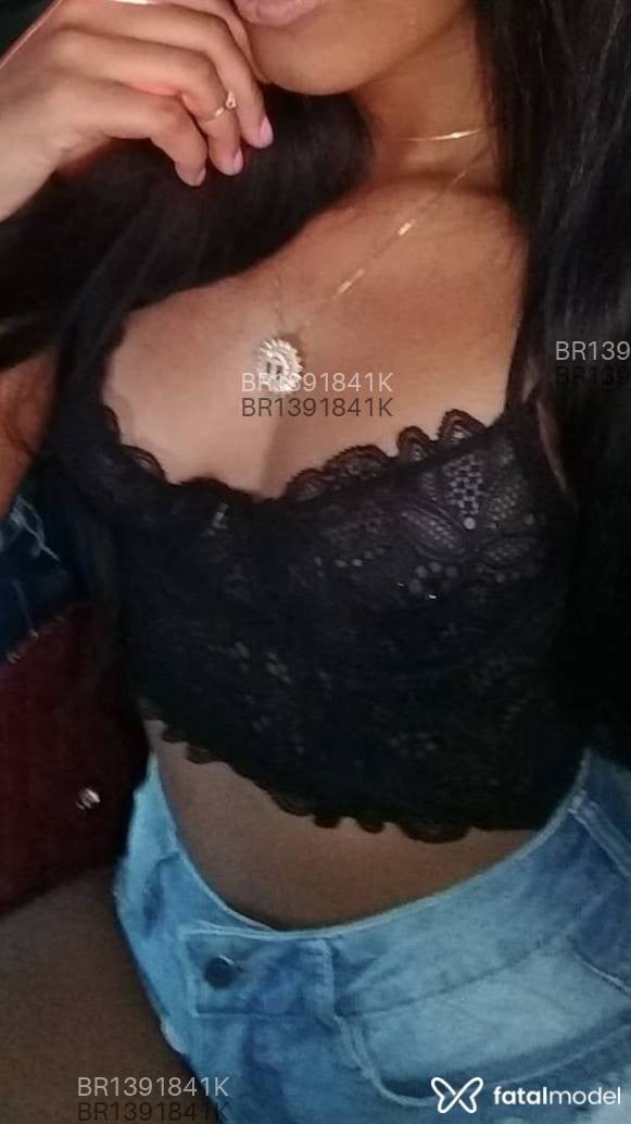 Acompanhante mulher morena (o) de olhos castanhos em Macaé - Bruninha salim
