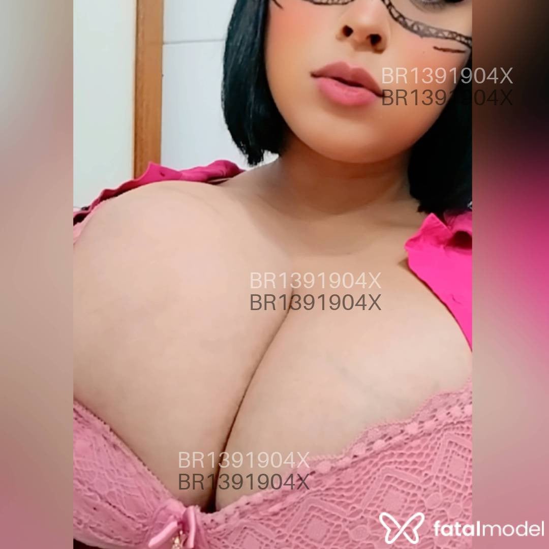 Acompanhante mulher morena (o) de olhos castanhos em Tijucas - Izabela