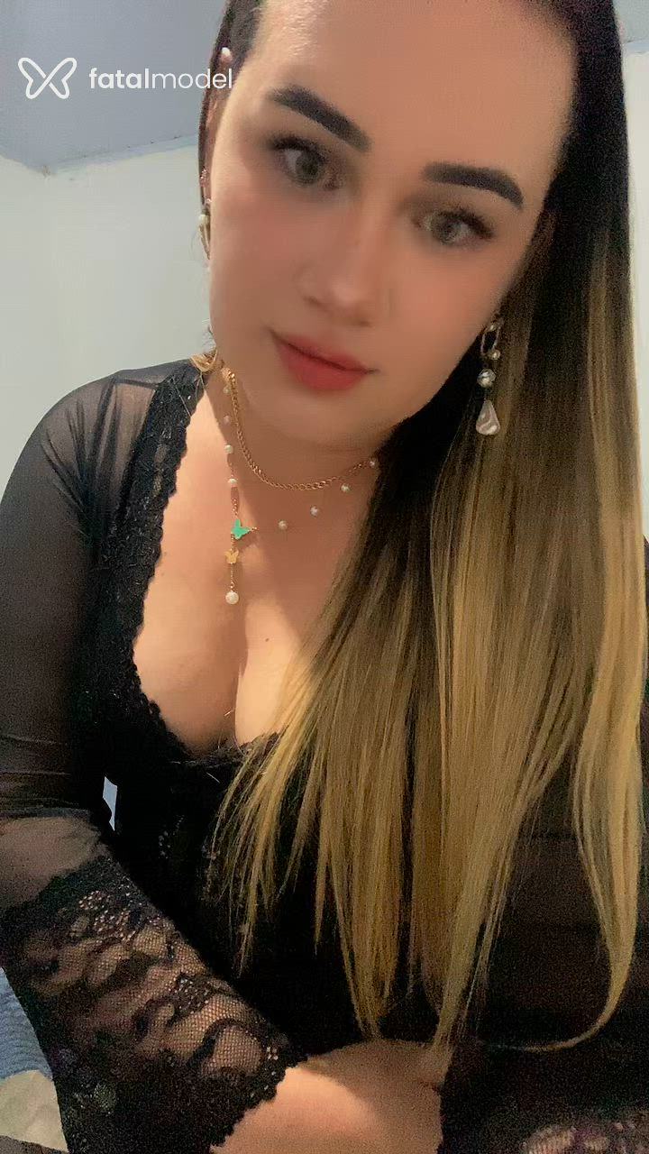Acompanhante mulher trans loira (o) de olhos verdes - Samy Shimada Acompanhante mulher trans loira (o) de olhos verdes - Samy Shimada