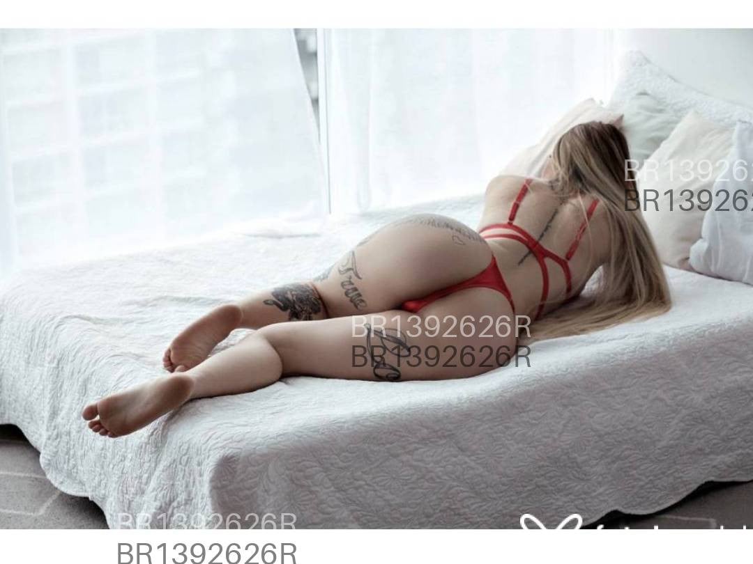 Acompanhante mulher loira (o) de olhos azuis em São Paulo - Izabella prado