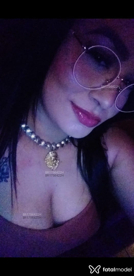 Acompanhante mulher com cabelo castanho de olhos pretos em Belo Horizonte - Aninha
