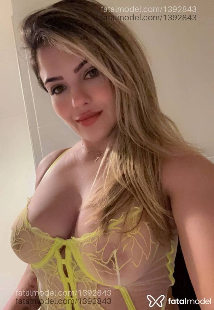 Acompanhante mulher loira (o) de olhos mel - Nayara Monteiro